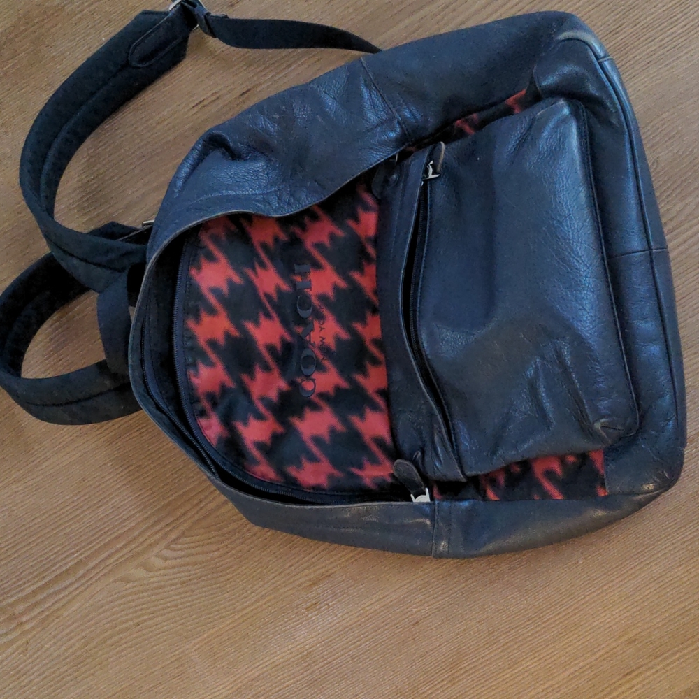 ⭐ Coach Backpack - Picture 9 of 13